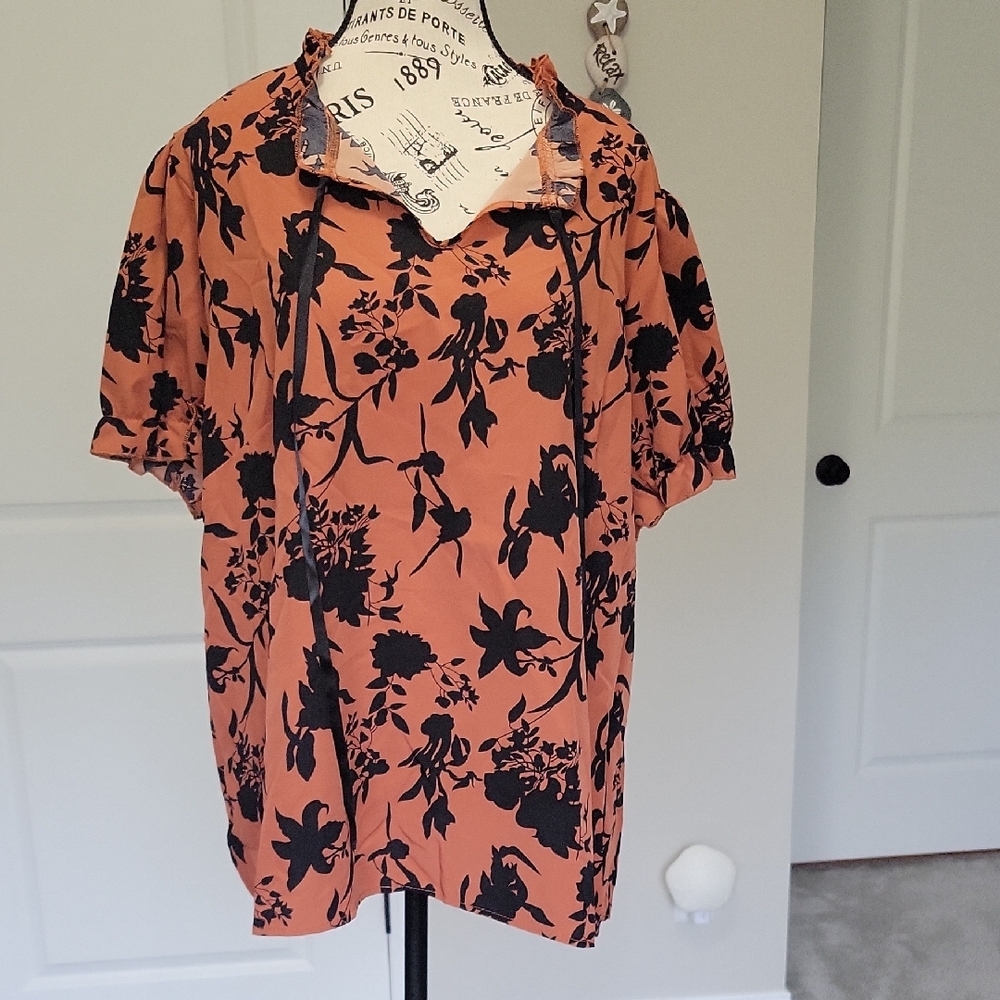 Chic Orange and Black Floral Top